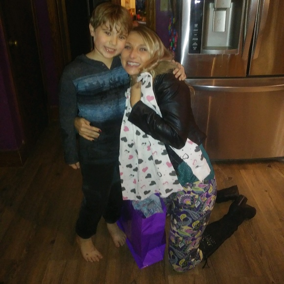 Meet your Posher, Rachel - Picture 3 of 3